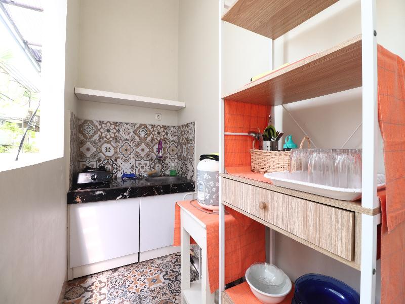 Bisma Balcony Homestay By Zuzu - Oda