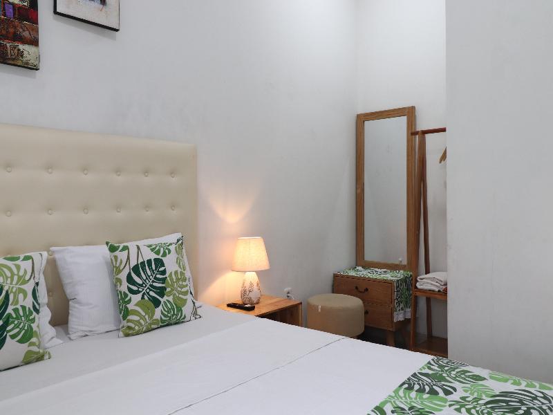 Bisma Balcony Homestay By Zuzu - Oda