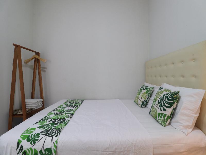 Bisma Balcony Homestay By Zuzu - Oda