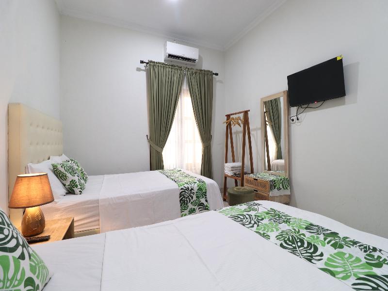Bisma Balcony Homestay By Zuzu - Oda