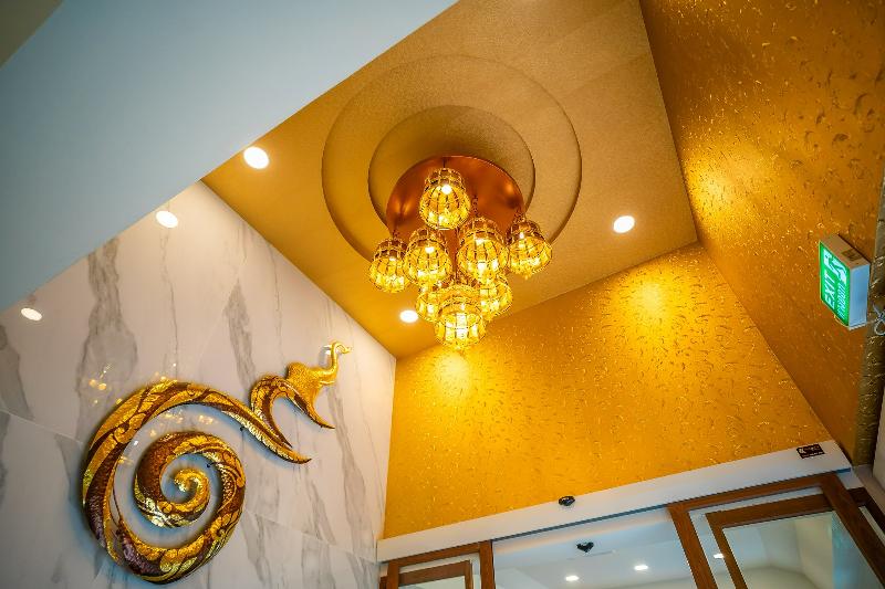 Siri Nakornpink Chiang Mai Hotel By Zuzu - Lobi
