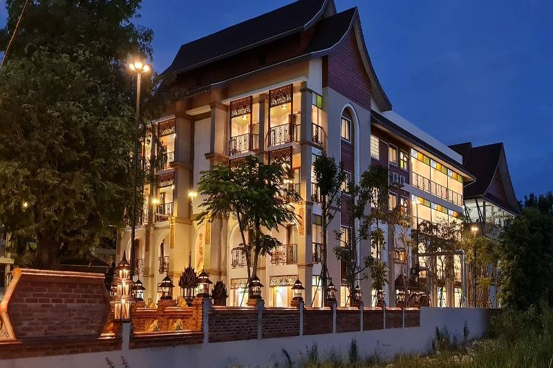 Siri Nakornpink Chiang Mai Hotel By Zuzu - Genel