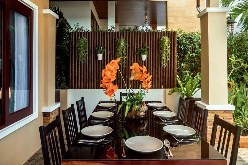 Aonang Symphony 3 Bedrooms Private Pool Villas - Restoran