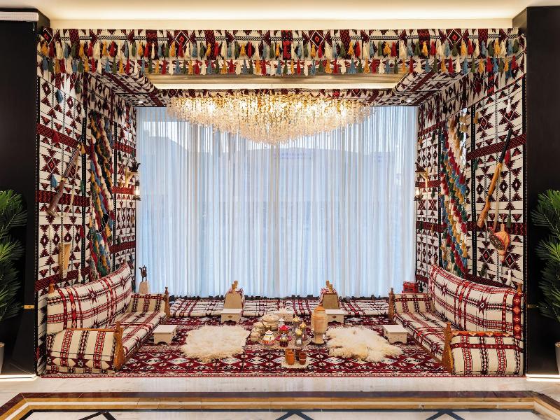 Ross Hotel - Lobi