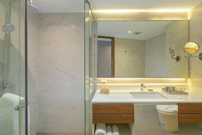 Wyndham Garden Naithon Phuket - Oda