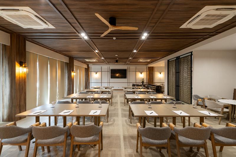 Bella Nara Phuket Naiyang Beach - Toplantı