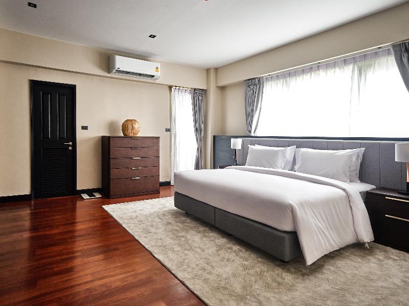 Floral Court Hotel and Residence - Oda