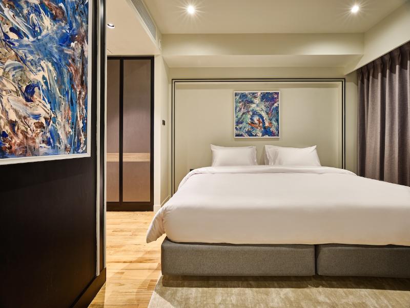 Floral Court Hotel and Residence - Oda