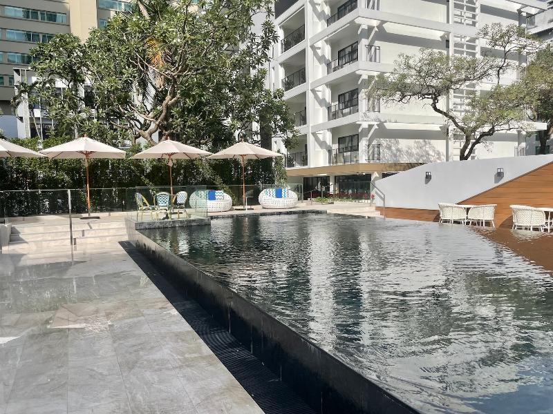 Floral Court Hotel and Residence - Havuz