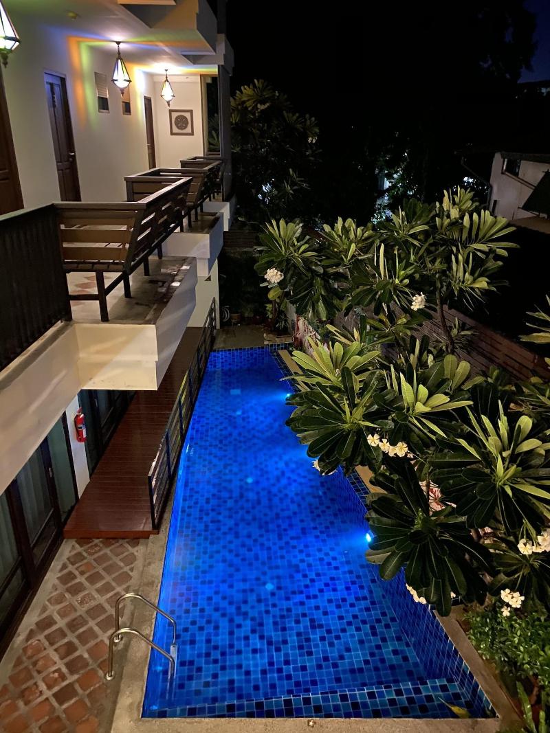 Baan Ratchiangsaen - Havuz