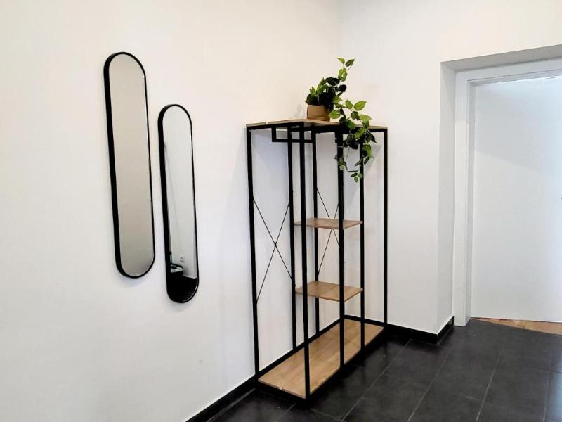 Siccardsburggasse Apartment With 1 Balcony - Lobi