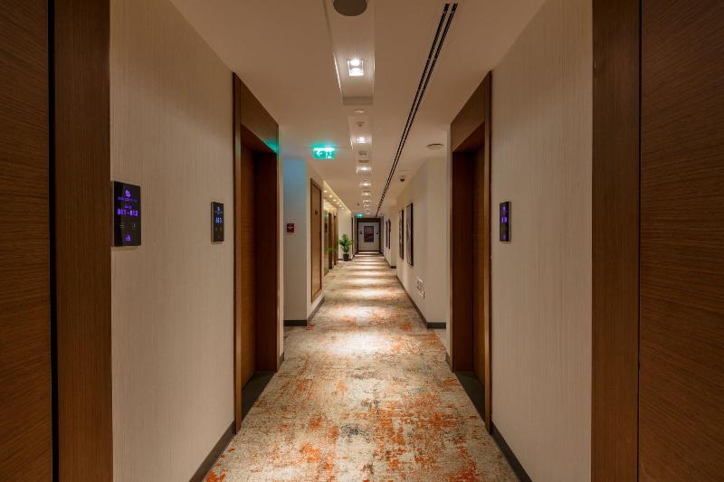 Rose Executive Hotel - Dwtc - Lobi