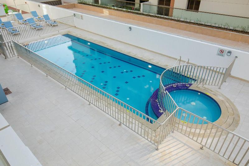 Rose Executive Hotel - Dwtc - Havuz