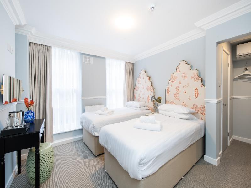 Americana Hotel - Oda