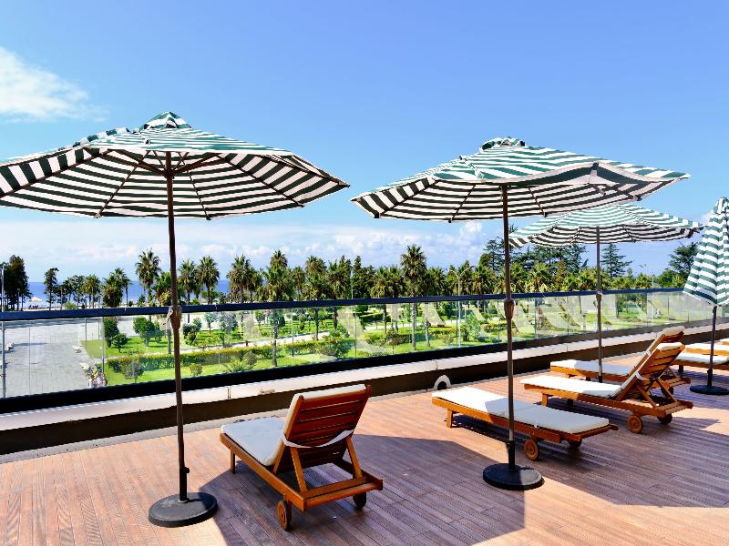 The Grandeur Hotel - Teras