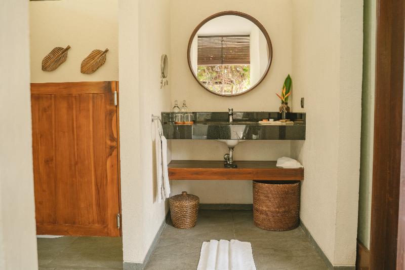 Ama Lurra Resort - Oda