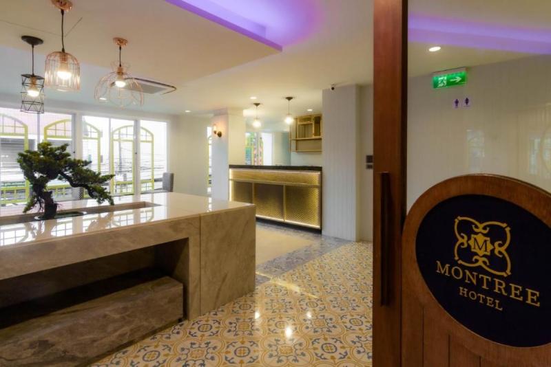 Montree Phuket Hotel - Lobi