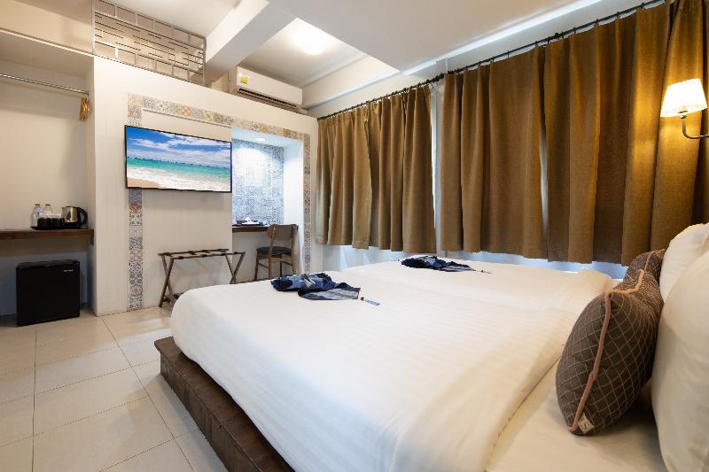 Montree Phuket Hotel - Oda