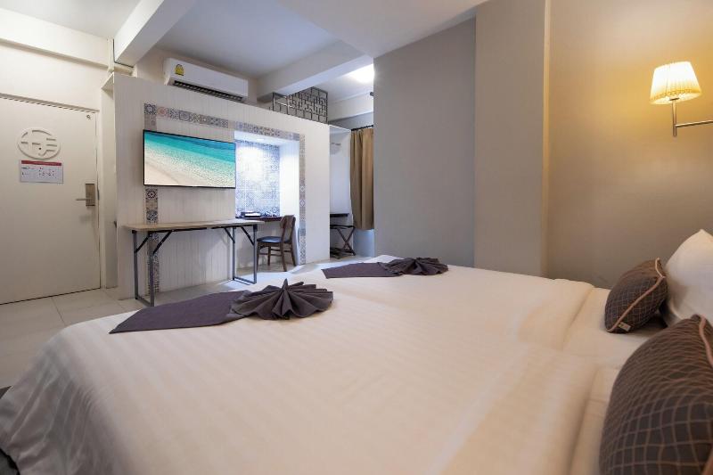 Montree Phuket Hotel - Oda