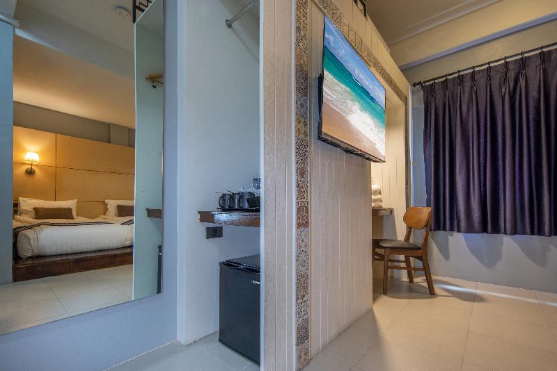 Montree Phuket Hotel - Oda