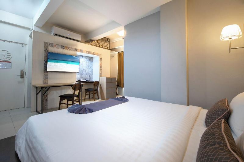 Montree Phuket Hotel - Oda