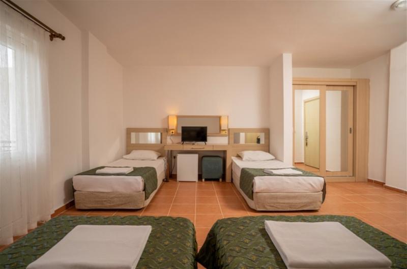 Malibu Resort Hotel - Oda