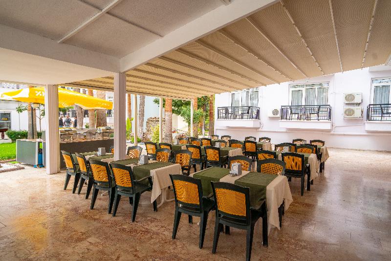 Malibu Resort Hotel - Restoran