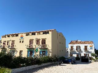 Marina di Petrolo Apartments