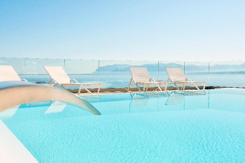 Marina di Petrolo Apartments - Havuz