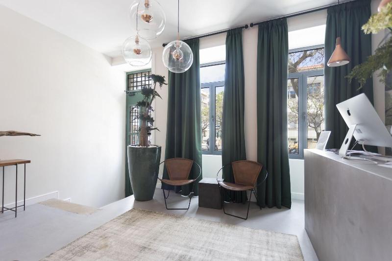 Alameda Exclusive House - Lobi