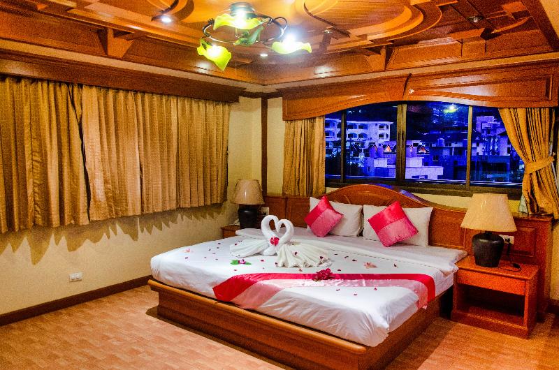 Diva Patong Hotel - Oda