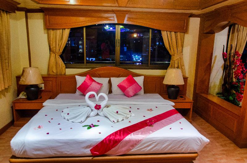 Diva Patong Hotel - Oda
