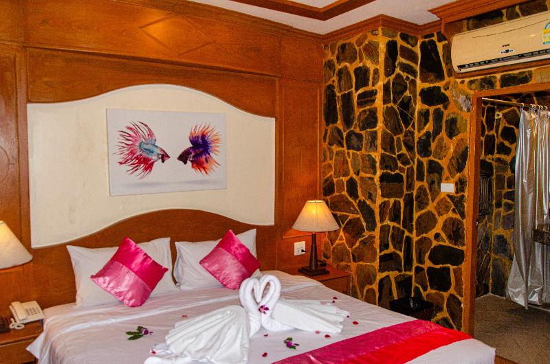 Diva Patong Hotel - Oda