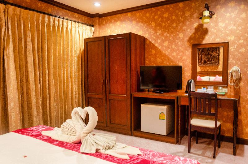 Diva Patong Hotel - Oda