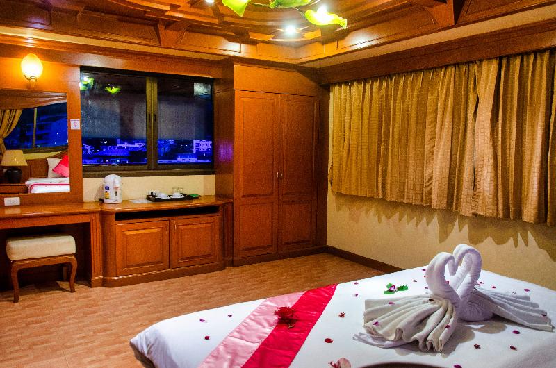 Diva Patong Hotel - Oda