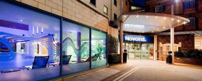 Novotel Cardiff Centre - Lobi