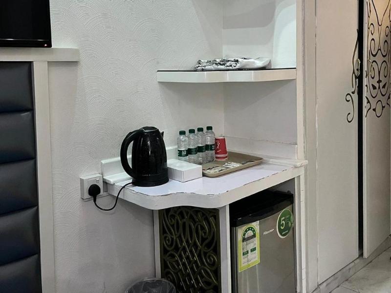 Montana Al Azizia Hotel - Oda