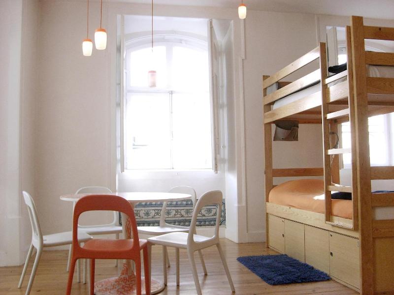 Lisbon Lounge Hostel - Oda
