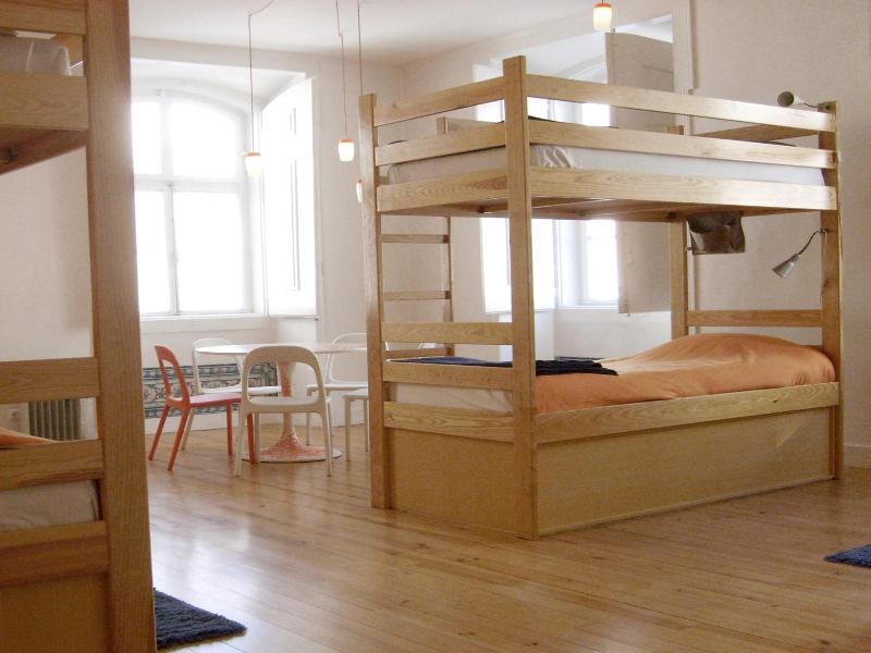Lisbon Lounge Hostel - Oda