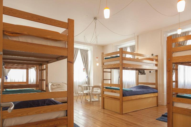 Lisbon Lounge Hostel - Oda