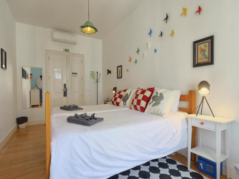 Lisbon Lounge Hostel - Oda
