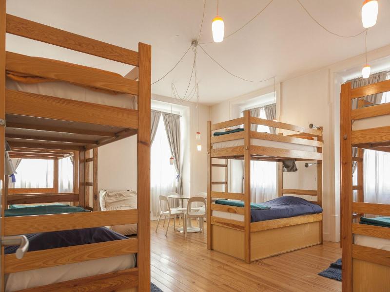Lisbon Lounge Hostel - Oda