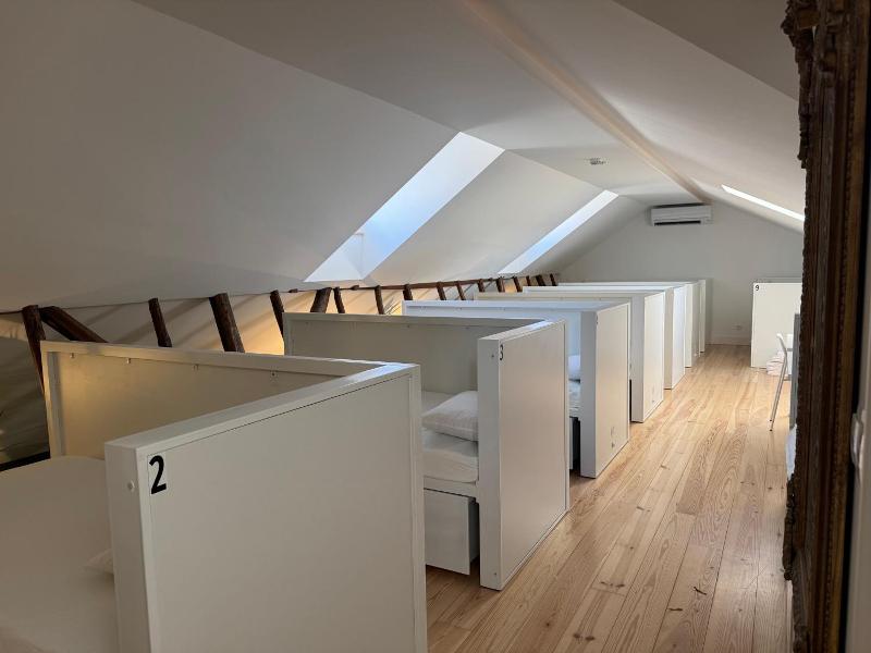 Lisbon Lounge Hostel - Oda