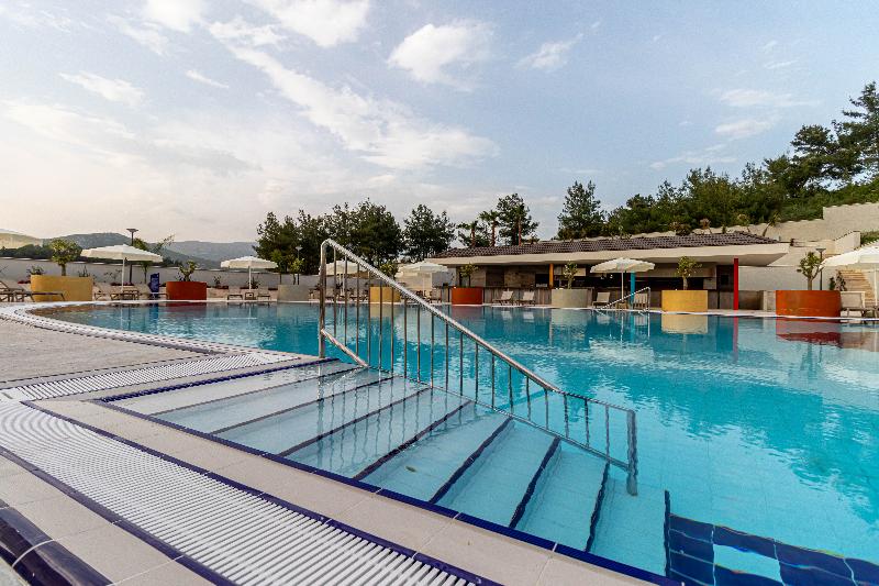Bn Hotel Thermal and Wellness - Havuz