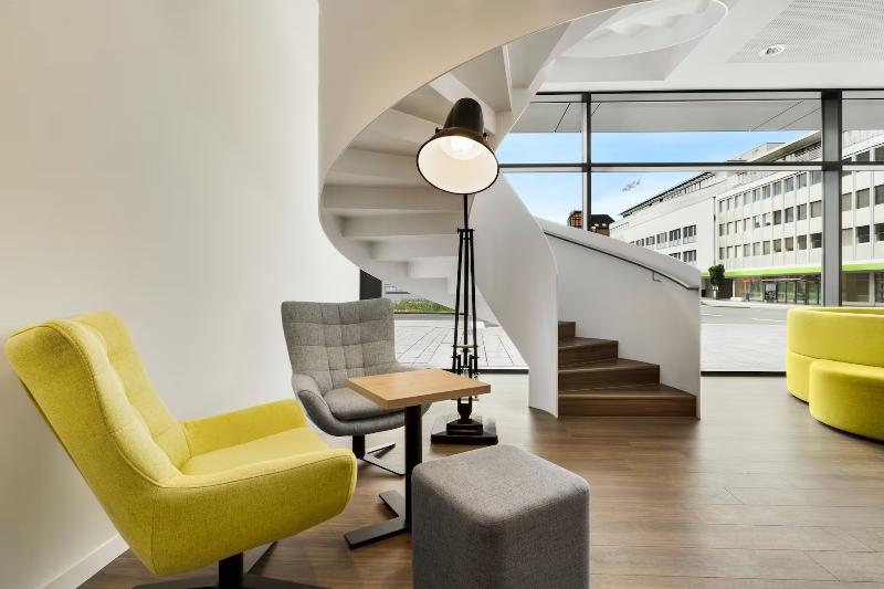Super 8 By Wyndham Koblenz - Lobi