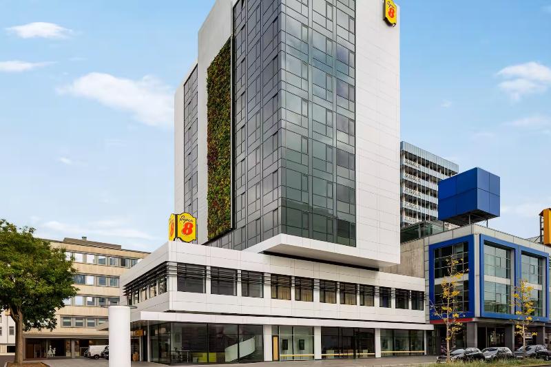 Super 8 By Wyndham Koblenz - Genel