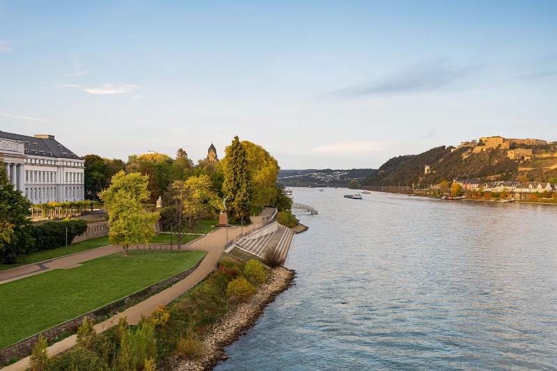 Super 8 By Wyndham Koblenz - Plaj