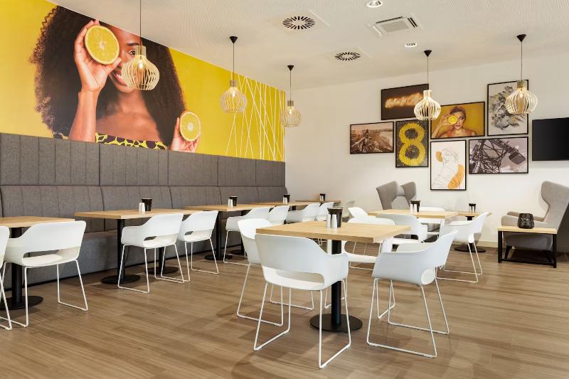 Super 8 By Wyndham Koblenz - Restoran