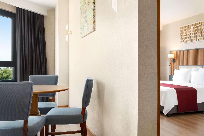 Ramada Plaza By Wyndham Ordu - Oda