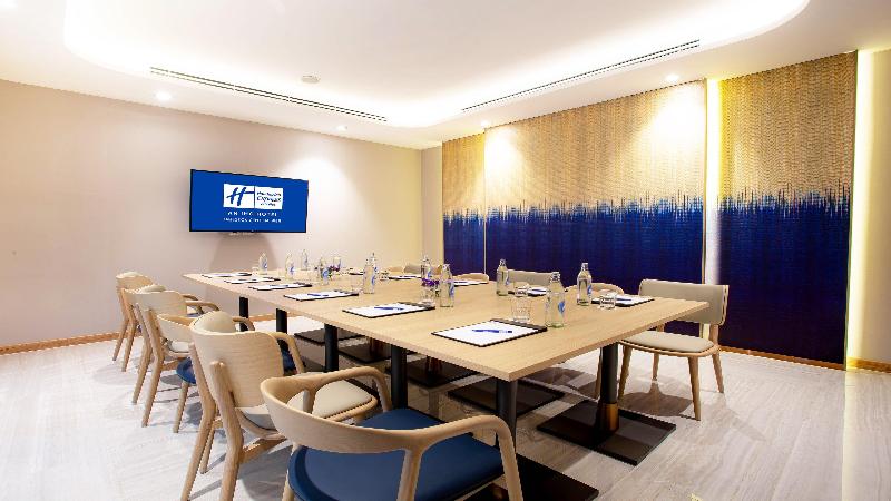 Holiday Inn Express and Suites Bangkok Central Pie - Toplantı